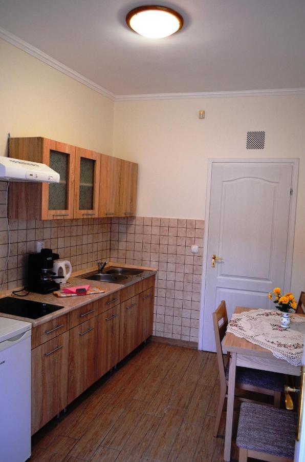 Henrietta - Violetta Apartman Hajdúszoboszló Dış mekan fotoğraf