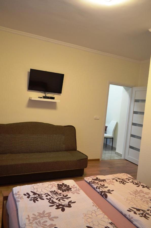 Henrietta - Violetta Apartman Hajdúszoboszló Dış mekan fotoğraf